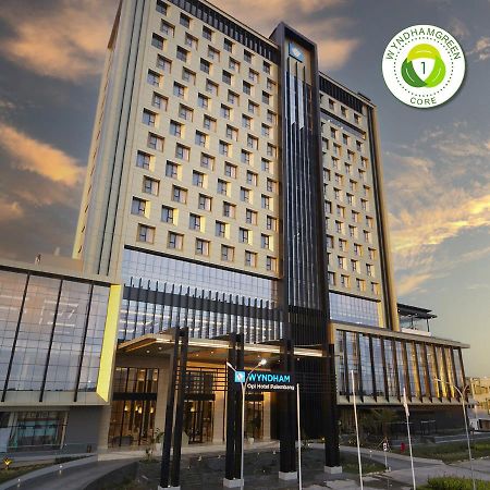 Wyndham Opi Hotel Palembang Buitenkant foto
