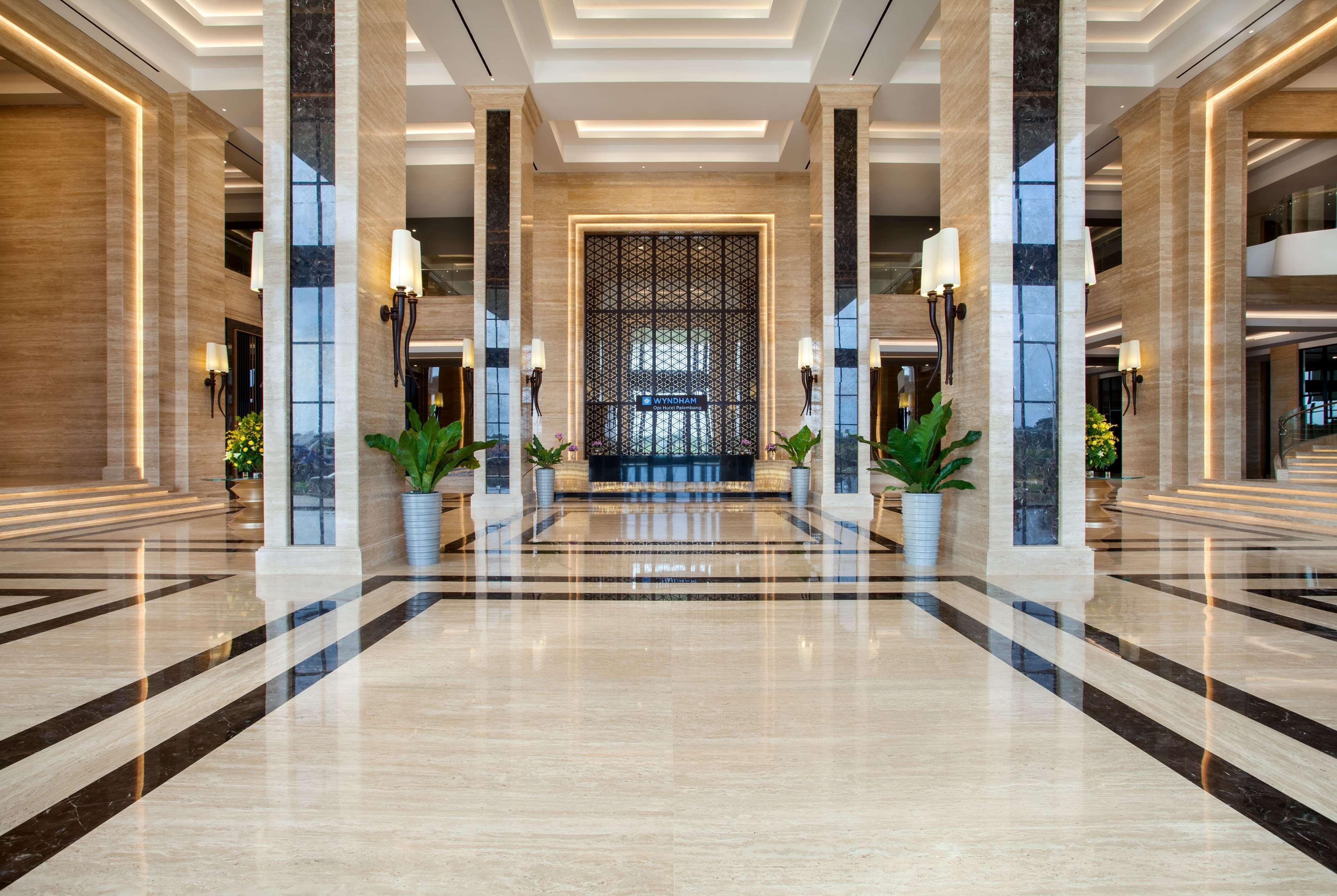 Wyndham Opi Hotel Palembang Buitenkant foto