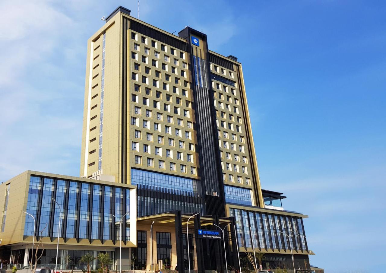 Wyndham Opi Hotel Palembang Buitenkant foto