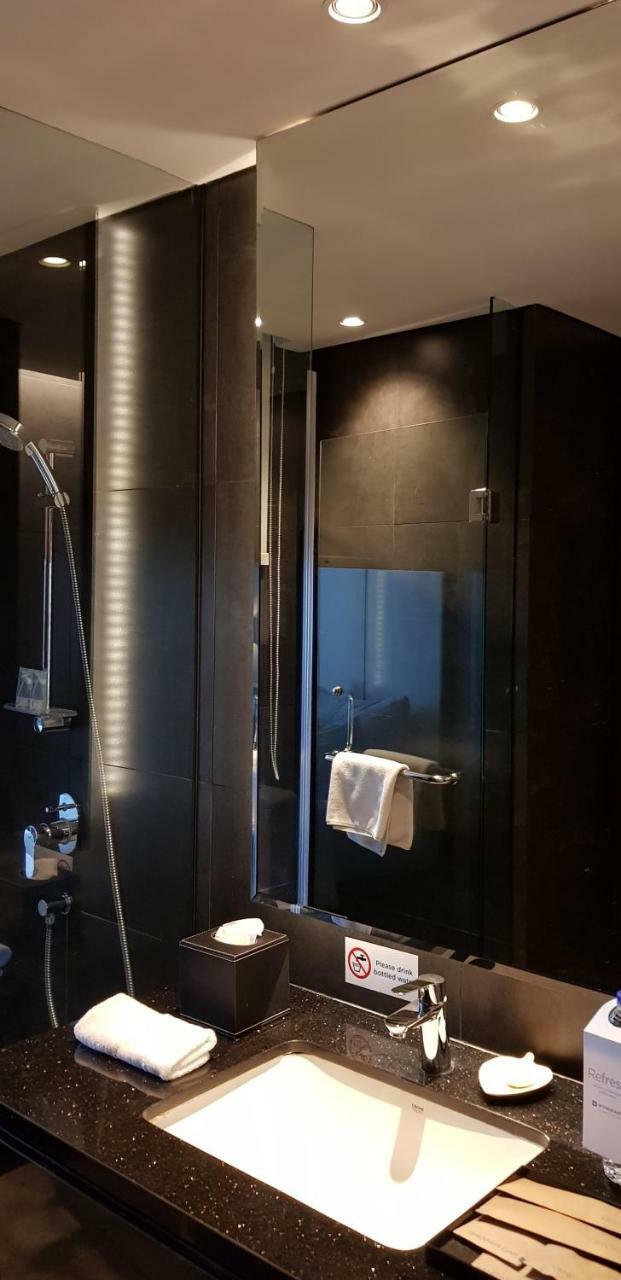 Wyndham Opi Hotel Palembang Buitenkant foto